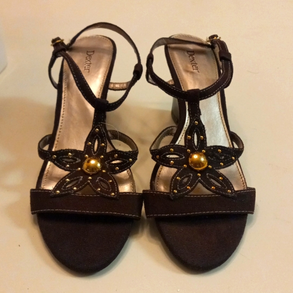 Womans Suede Wedge heel shoes 8.5